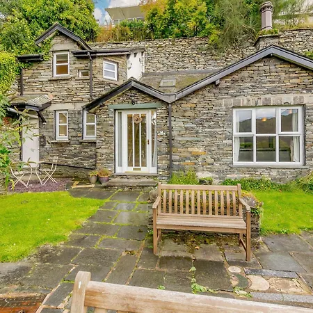 1 Bed In 53138 * Ambleside